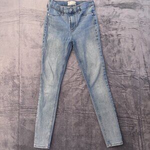 Free People Skinny Jeans Women’s W28R (measures 25") Light Wash Stretch L28.75"